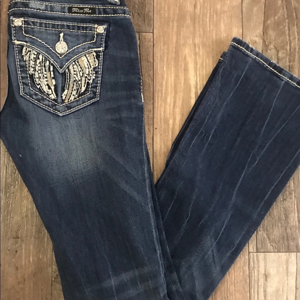 Miss Me jeans Buckle jeans women’s pants- like new - Picture 5 of 8